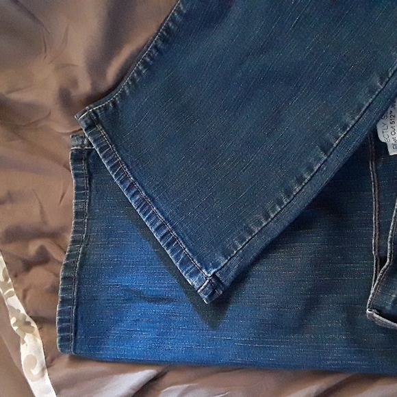 Levi's perfectly slimming Jeans Bootcut 512 size 8 petite - Picture 10 of 11